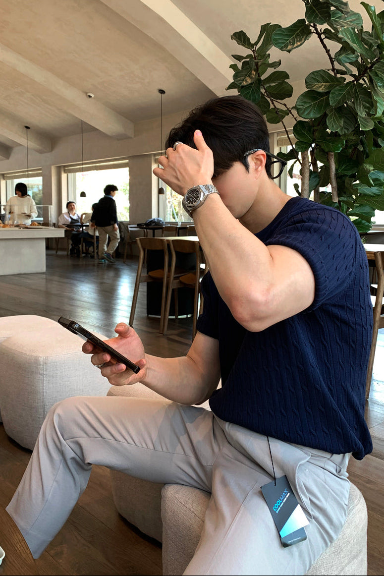 ヘンリーネックケーブルニット10047